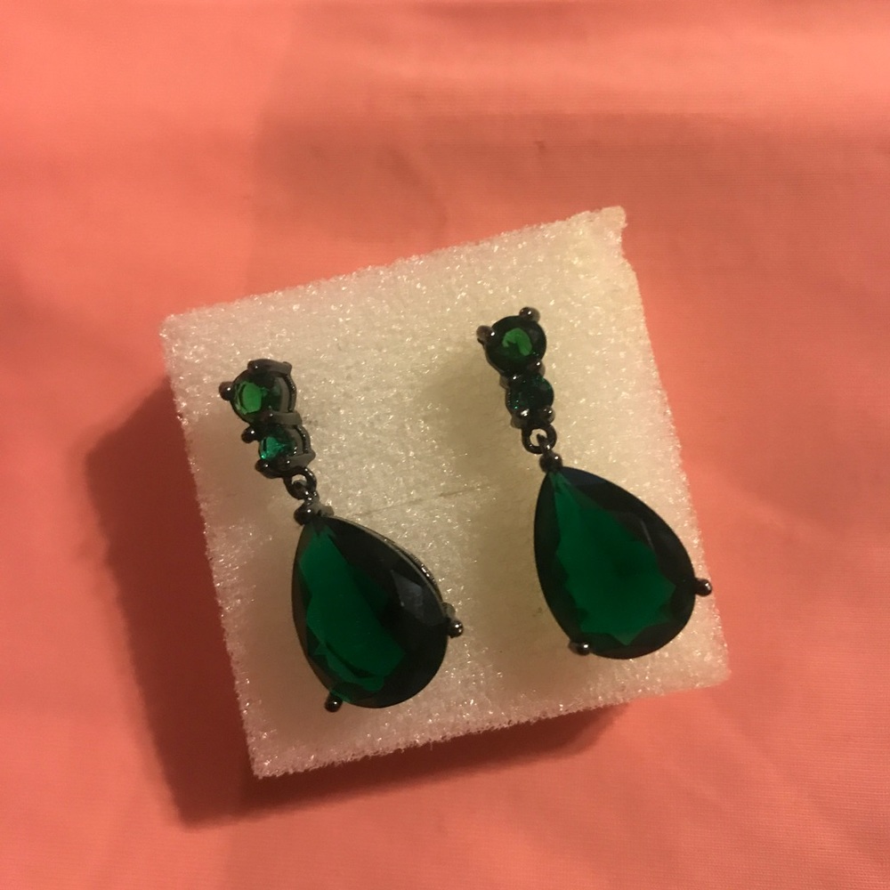 🌟Teardrop earrings